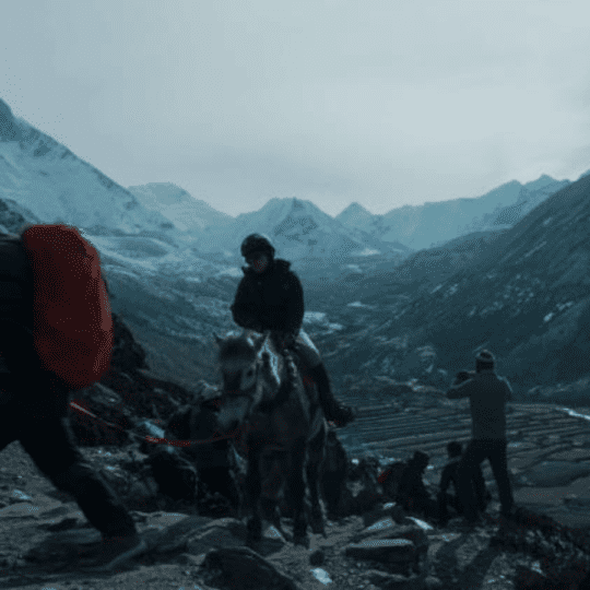 Everest-film-horseback news
