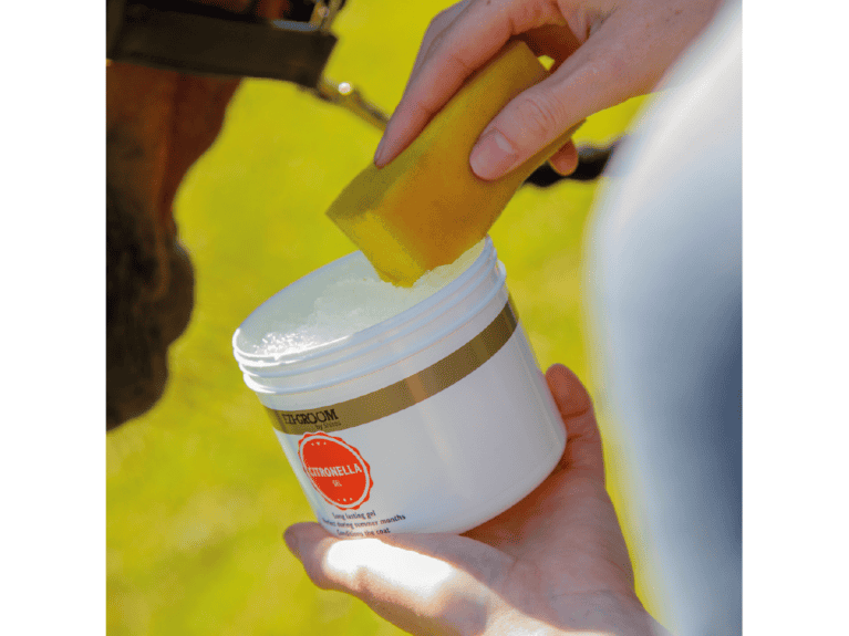 Shires-Ezi-Groom-Citronella-gel